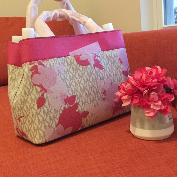 Micheal Kors hailee satchel in pink - Picture 3 of 5